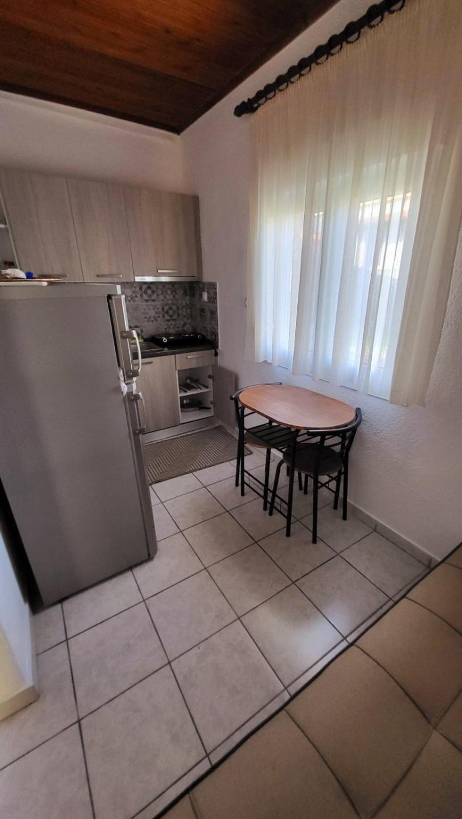 Housebutterfly Apartment Toroni Bilik gambar