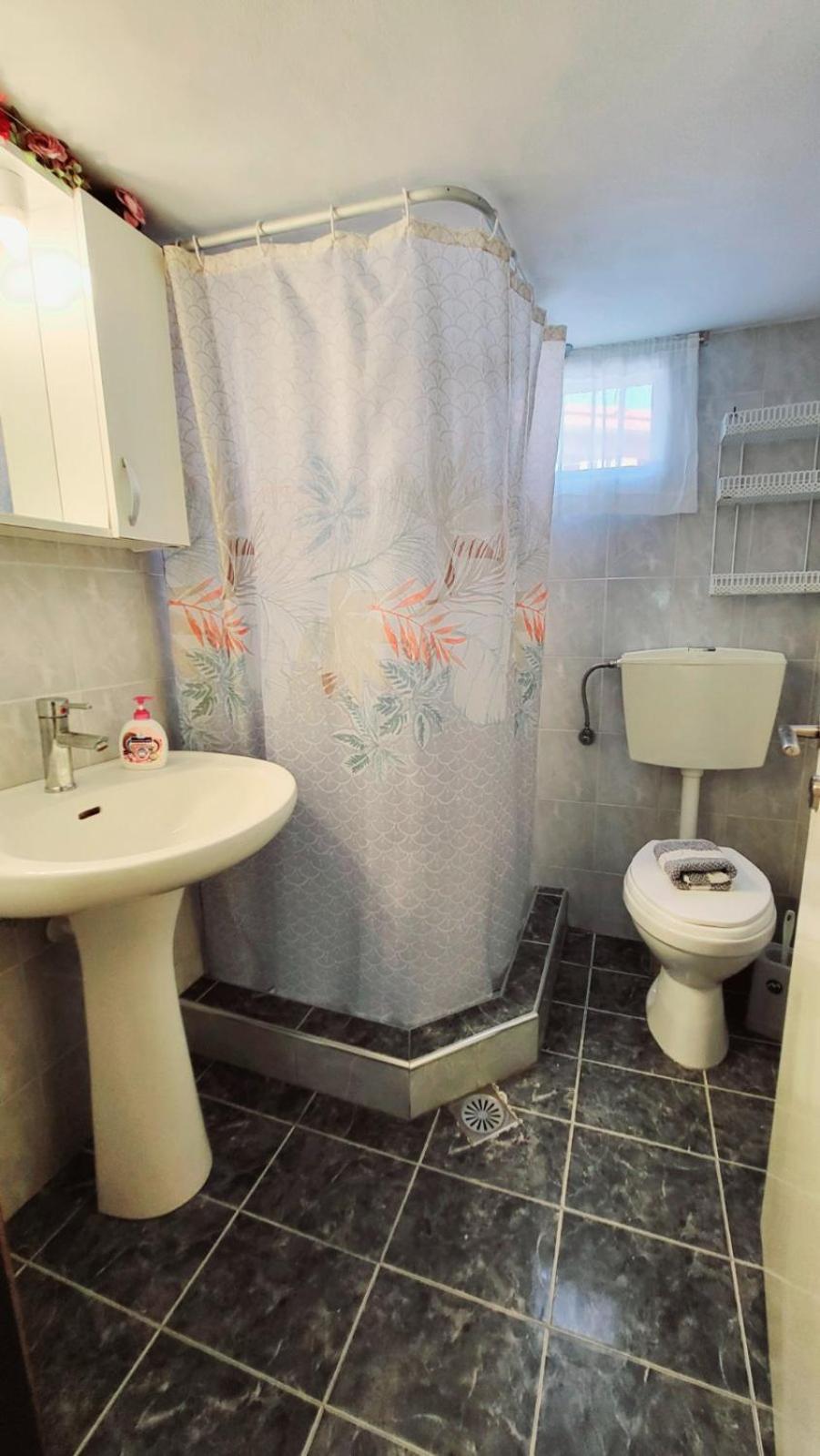 Housebutterfly Apartment Toroni Bilik gambar