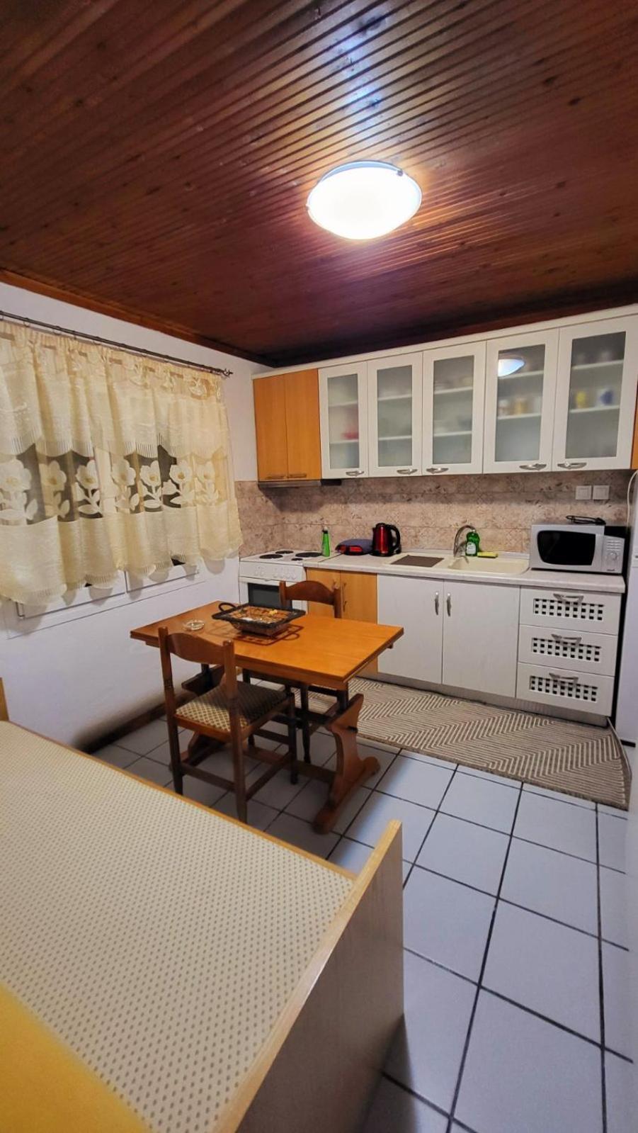 Housebutterfly Apartment Toroni Bilik gambar